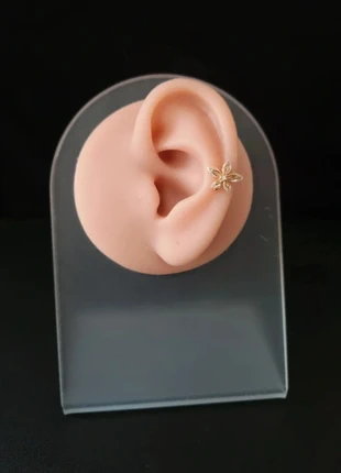 Piercing fiore, marque: Made In Italy, état: Très bon état, 7,50 €, 8,58 € Protection acheteurs incluse