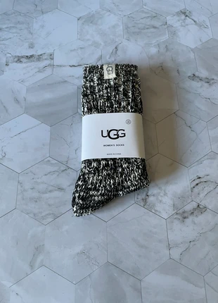 Calcetines ugg blanco y negro, talla 36/41, marque: UGG, état: Neuf avec étiquette, taille: S | 35–38, 13,50 €, 14,88 € Protection acheteurs incluse