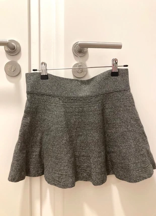 Talula (Aritzia) mini skirt, marque: Talula, état: Bon état, taille: XS / 34 / 6, 10,00 €, 11,20 € Protection acheteurs incluse