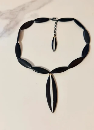 Collier noir et nacre – design ovale élégant, brand: Vintage Boutique, condition: Very good, €25.00, €26.95 includes Buyer Protection
