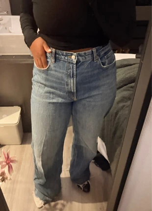 ZARA Wide Leg Jeans - Maat 46 (Valt kleiner: als XL/XXL), merk: Zara, staat: Nieuw zonder prijskaartje, maat: XXXL / 46 / 18, € 25,00, € 26,95 inclusief Kopersbescherming