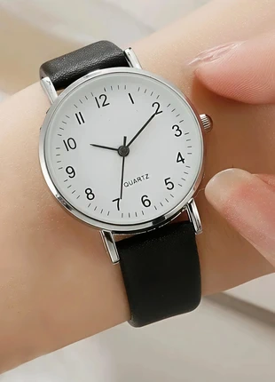 Elegante orologio da polso, marke: Quartz, zustand: Neu, größe: Bis 30 mm, 15,00 €, 16,45 € inklusive Vinted-Käuferschutz