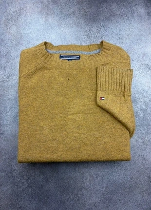 Pull sweat col rond Tommy Hilfiger | moutarde logo brodé | Taille M, brand: Tommy Hilfiger, condizioni: Buone, taglia: M, €15.00, €16.45 include la Protezione acquisti