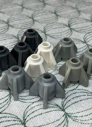 Lego Parts Brick Round 1x1 with Fins 10st, marque: LEGO, état: Bon état, taille: Taille unique, 3,50 €, 4,38 € Protection acheteurs (Pro) incluse