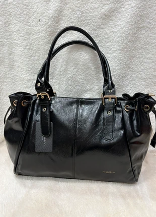 Sac à main noir brillant a4 lacetflora, brand: Flora & Co, condition: Very good, €40.00, €42.70 includes Buyer Protection Pro