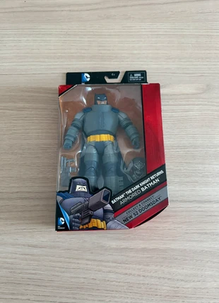 Figurine Batman Armored, marca: DC Comics, estado: Novo com etiquetas, tamanho: M, €20.00, €21.70 inclui Proteção do Comprador