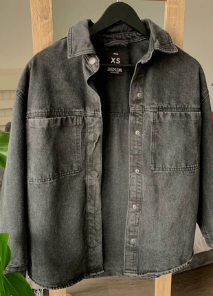 Veste en jean oversize Sinsay – XS, marque: Sinsay, état: Neuf sans étiquette, taille: XS / 34 / 6, 15,00 €, 16,45 € Protection acheteurs incluse