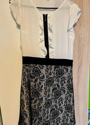 Elegantes Kleid mit Spitze, marque: Naf Naf, état: Très bon état, taille: M / 38 / 10, 2,00 €, 2,80 € Protection acheteurs incluse