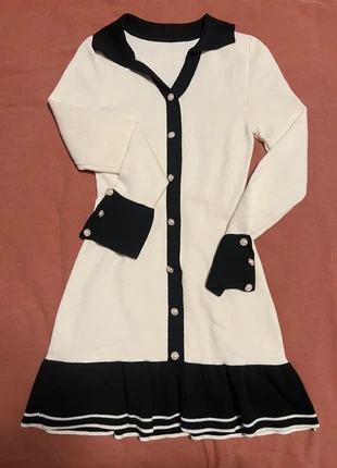 Elegant and warm minidress., staat: Nieuw zonder prijskaartje, maat: M / 38 / 10, € 15,00, € 16,45 inclusief Kopersbescherming