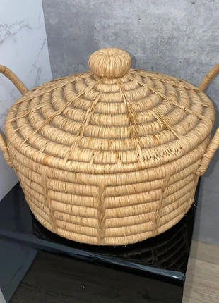 Natural Woven Lidded Basket with Handles Storage Decor, condition: Very good, £8.00, £9.10 includes Buyer Protection