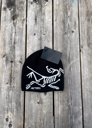 Bonnet Arc’teryx Noir, brand: Arc'teryx, condition: New with tags, size: One size, €15.00, €16.45 includes Buyer Protection
