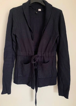 Cardigan blu navy H&M, marque: H&M, état: Très bon état, taille: S / 36 / 8, 9,00 €, 10,15 € Protection acheteurs incluse