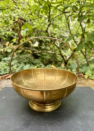 Grande bonbonnière en laiton style Art Déco, marque: centre de table en laiton Art Déco, état: Bon état, 30,00 €, 32,20 € Protection acheteurs (Pro) incluse