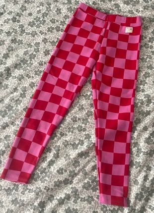 Pantalon doux et chaud, marque: Kiabi, état: Neuf sans étiquette, taille: 10 ans / 140 cm, 10,00 €, 11,20 € Protection acheteurs incluse