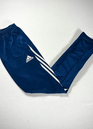 Pantalon Adidas bleu – Taille 164 (équiv. S homme / 14-15 ans), marque: adidas, état: Bon état, taille: 14 ans / 164 cm, 8,90 €, 10,05 € Protection acheteurs (Pro) incluse