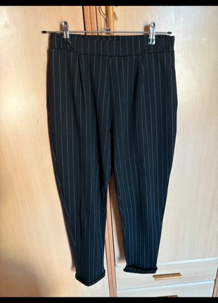 Pantalon elastico traje, brand: Pull & Bear, condizioni: Ottime, taglia: M / IT 42 / EU 38, €9.00, €10.15 include la Protezione acquisti