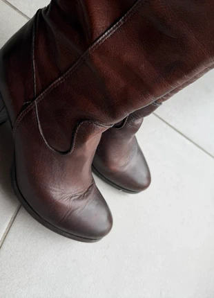 Bottes à talons - Cuir marron - Taille 37, marque: Vera Gomma, état: Très bon état, taille: 37, 14,00 €, 15,40 € Protection acheteurs incluse