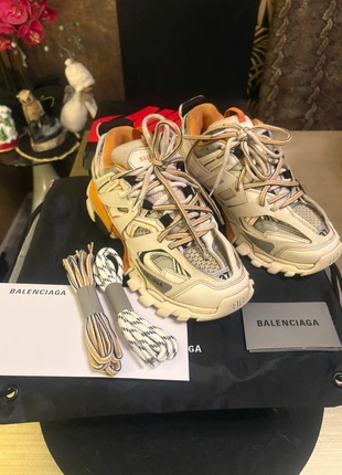 Balenciaga track sneaker, merk: Balenciaga, staat: Goed, maat: 37, € 175,00, € 184,45 inclusief Kopersbescherming