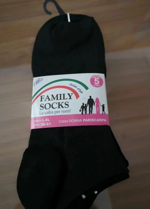 Set 5 fantasmini donna taglia 39/41 nere, brand: Family, condizioni: Nuovo con cartellino, taglia: M | 39-42, €8.00, €9.10 include la Protezione acquisti