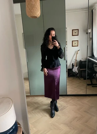 Vintage satin burgundy midi skirt, merk: Vintage Dressing, staat: Heel goed, maat: S / 36 / 8, € 8,00, € 9,10 inclusief Kopersbescherming