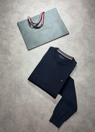 Pull Tommy Hilfiger bleu marine col rond - Logo brodé - 100% coton - Taille M | 2420, marke: Tommy Hilfiger, zustand: Sehr gut, größe: M, 24,99 €, 26,94 € beinhaltet Vinted-Käuferschutz Pro