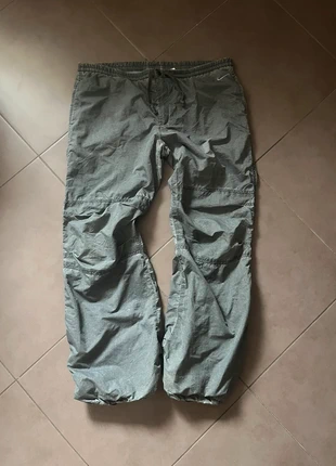 Pantaloni Nike vintage grigi – taglia XL, brand: Nike, condizioni: Ottime, taglia: XL, €22.00, €23.80 include la Protezione acquisti