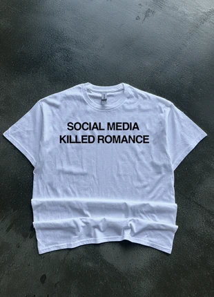 T-shirt vintage graphic tee boxy social, marque: Graphic Tee, état: Très bon état, taille: S, 9,99 €, 11,19 € Protection acheteurs (Pro) incluse