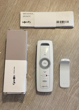 Télécommande domotique Somfy Situo 5 Var A/M io Pure II, marque: Somfy, état: Neuf sans étiquette, 39,00 €, 41,65 € Protection acheteurs incluse