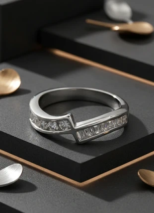 Anillo plateado - Nuevo - Talla 16 | Diseño moderno con circonitas brillantes, brand: Wayfeel, condizioni: Nuovo con cartellino, taglia: 17,7 mm Ø / 16, €14.99, €16.44 include la Protezione acquisti Pro