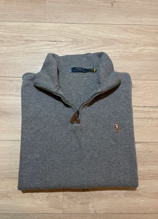 Pull Ralph Lauren / Half Zip / Quart Zip / Pull camionneur gris taille L logo original, marque: Ralph Lauren, état: Très bon état, taille: L, 65,00 €, 68,95 € Protection acheteurs incluse