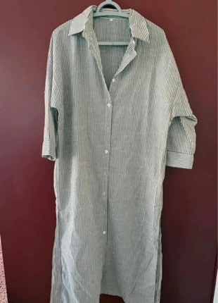 Robe Chemise Longue Rayée avec ceinture - T42 - neuf avec Emballage, staat: Nieuw met prijskaartje, maat: XL / 42 / 14, € 8,00, € 9,10 inclusief Kopersbescherming