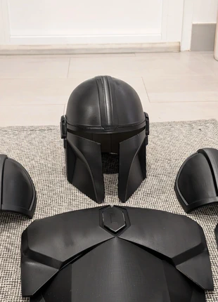 Armadura mandaloriana star wars en color negro, marque: sin marca, état: Neuf sans étiquette, taille: L, 165,00 €, 173,95 € Protection acheteurs incluse