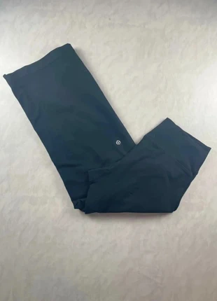 Legging Lululemon Modèle Groove Pattes d'Éléphant 22", Noir, Taille 6 - 582, brand: Lululemon, condizioni: Ottime, taglia: XS / IT 38 / EU 34, €17.00, €18.55 include la Protezione acquisti Pro