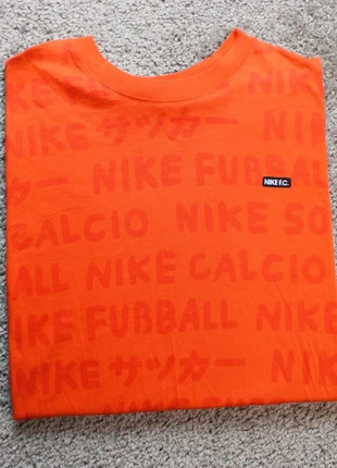 T shirt / Tee / Nike / Nike Foot / Taille S, brand: Nike, condition: Very good, size: S, €12.00, €13.30 includes Buyer Protection Pro
