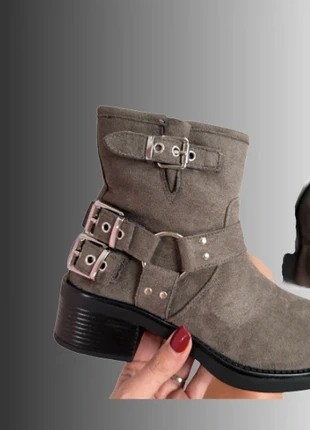 Bikerboots Suedine Antraciet mt 37, marque: Lucky Shoes, état: Neuf sans étiquette, taille: 37, 25,00 €, 26,95 € Protection acheteurs incluse