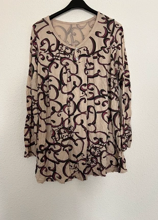 Camiseta beige, brand: Vintage Dressing, condizioni: Ottime, taglia: XXXL / IT 50 / EU 46, €13.00, €14.35 include la Protezione acquisti