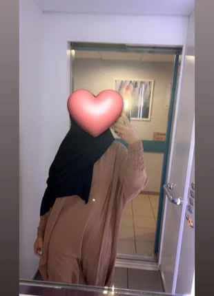 Abaya longue camel manches smockées, condizioni: Ottime, taglia: Taglia unica, €10.00, €11.20 include la Protezione acquisti