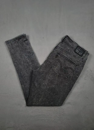 Jeans Levi's 535 Gris W31L28 Taille 40 Coupe Droite Femme Coton Vintage Très Bon État #166, marke: Levi's, zustand: Sehr gut, größe: L / 40 / 12, 16,99 €, 18,54 € beinhaltet Vinted-Käuferschutz Pro