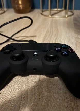 Manette Nacon Playstation, brand: NACON, condition: Very good, €35.00, €37.45 includes Buyer Protection
