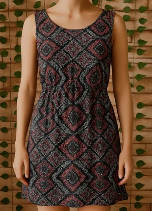 🌸Robe Fluide Legere Kela Loves London Taille 38🌸, marque: Kela Loves London, état: Très bon état, taille: M / 38 / 10, 7,00 €, 8,05 € Protection acheteurs (Pro) incluse