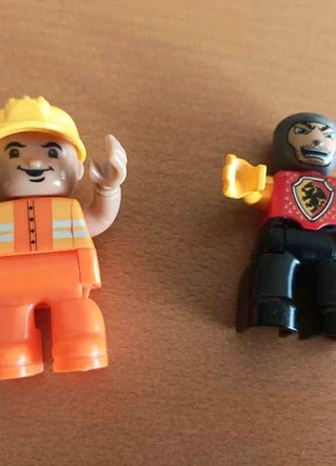 Set 2 Figuren Bauarbeiter und Ritter Duplo kompatibel, merk: Sonstiges, staat: Goed, maat: 5 jaar / 110 cm, € 1,00, € 1,75 inclusief Kopersbescherming
