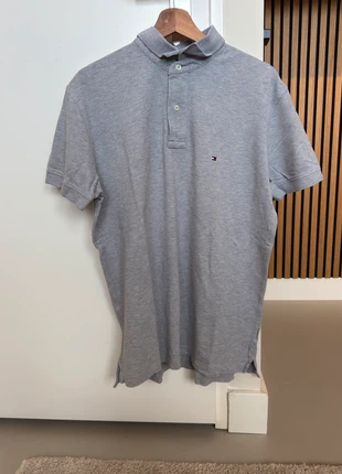 Tommy Hilfiger polo, merk: Tommy Hilfiger, staat: Heel goed, maat: L, € 5,00, € 5,95 inclusief Kopersbescherming