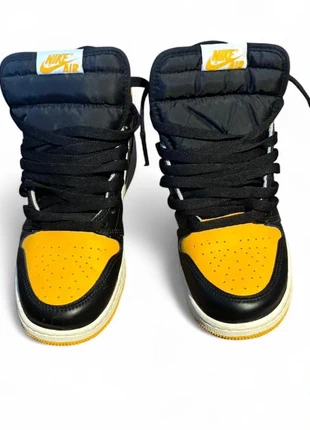 Nike Air Jordan 1 Retro High OG 'Yellow Toe' trainers 5.5 in black and yellow sneakers, brand: Nike Air, condition: Very good, size: 3 junior | EU 36, £35.51, £38.65 includes Buyer Protection