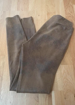 Hose in Wildlederoptik der Marke ONLY, marque: ONLY, état: Bon état, taille: XS / 34 / 6, 7,00 €, 8,05 € Protection acheteurs incluse