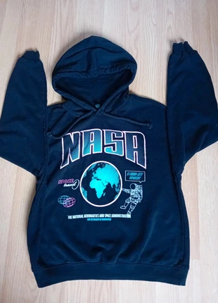 🌸🎀Superbe Sweat noir à capuche Nasa cosmonaute taille M divided, brand: H&M Divided, condition: Very good, size: M, €10.00, €11.20 includes Buyer Protection