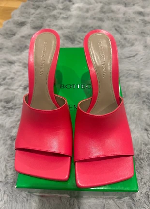 Bottega Veneta Sandals, marke: Bottega Veneta, zustand: Neu, mit Etikett, größe: 37, 350,00 €, 367,70 € inklusive Vinted-Käuferschutz