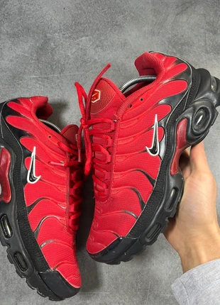Nike air max plus TN rétro université red noir rouge blanc taille 41, marque: Nike, état: Très bon état, taille: 41, 59,00 €, 62,65 € Protection acheteurs incluse