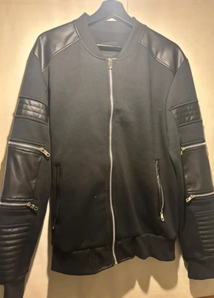 Archive zwarte zipper jas, brand: TERANCE KOLE, condizioni: Nuovo senza cartellino, taglia: L, €50.00, €53.20 include la Protezione acquisti