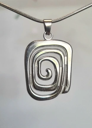 Stijlvolle zilverkleurige ketting ●Stainlesssteel, staat: Heel goed, € 5,75, € 6,74 inclusief Kopersbescherming Pro