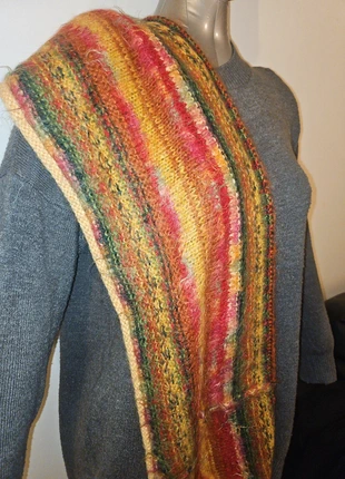 Echarpe en laine multicolore chaude, brand: HOM, condition: Good, €4.00, €4.90 includes Buyer Protection